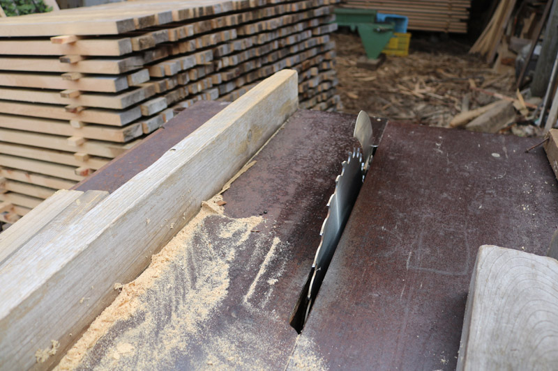 創業以来国産木材一筋 丸のこ盤